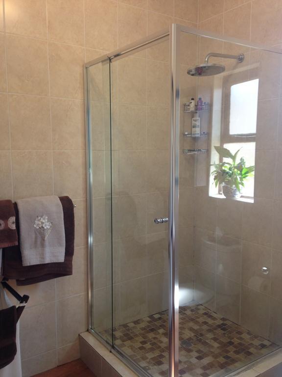A Hundred Thousand Welcomes B&B Sandton Esterno foto
